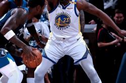 勇士遭遇三连败，季后赛前景堪忧的简单介绍