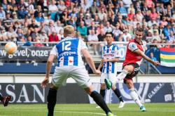 热刺遭遇两连败，球队危机引发关注的简单介绍