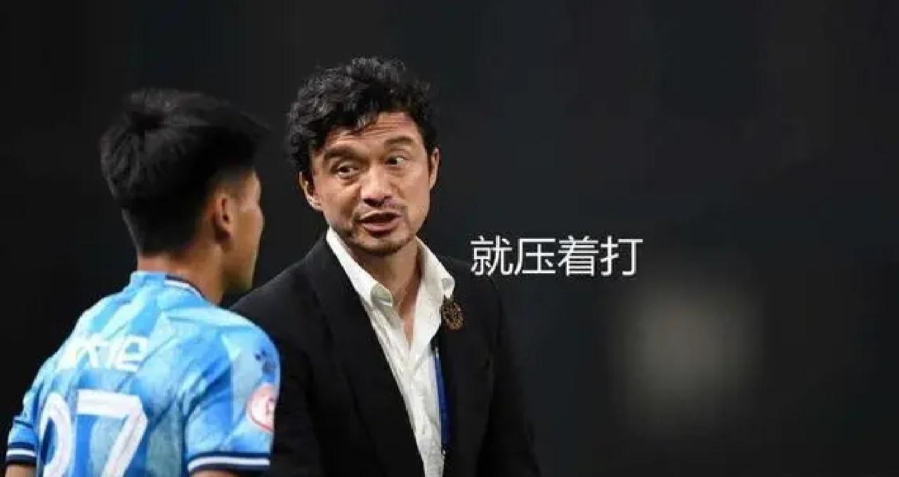 关于大连一方主场输给广州恒大,难以逆转局面的信息 关于大连一方主场输给广州恒大,难以逆转局面的信息