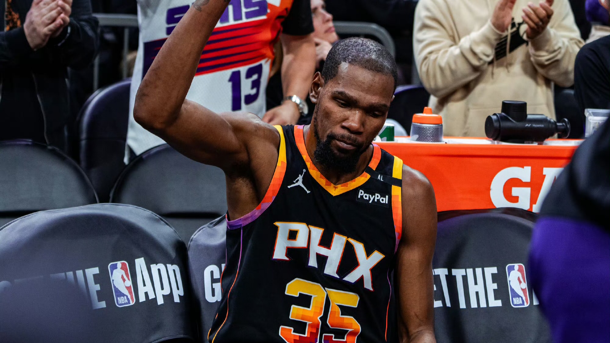 太阳击败灰熊结束连败,保罗关键篮板的简单介绍 太阳击败灰熊结束连败,保罗关键篮板的简单介绍