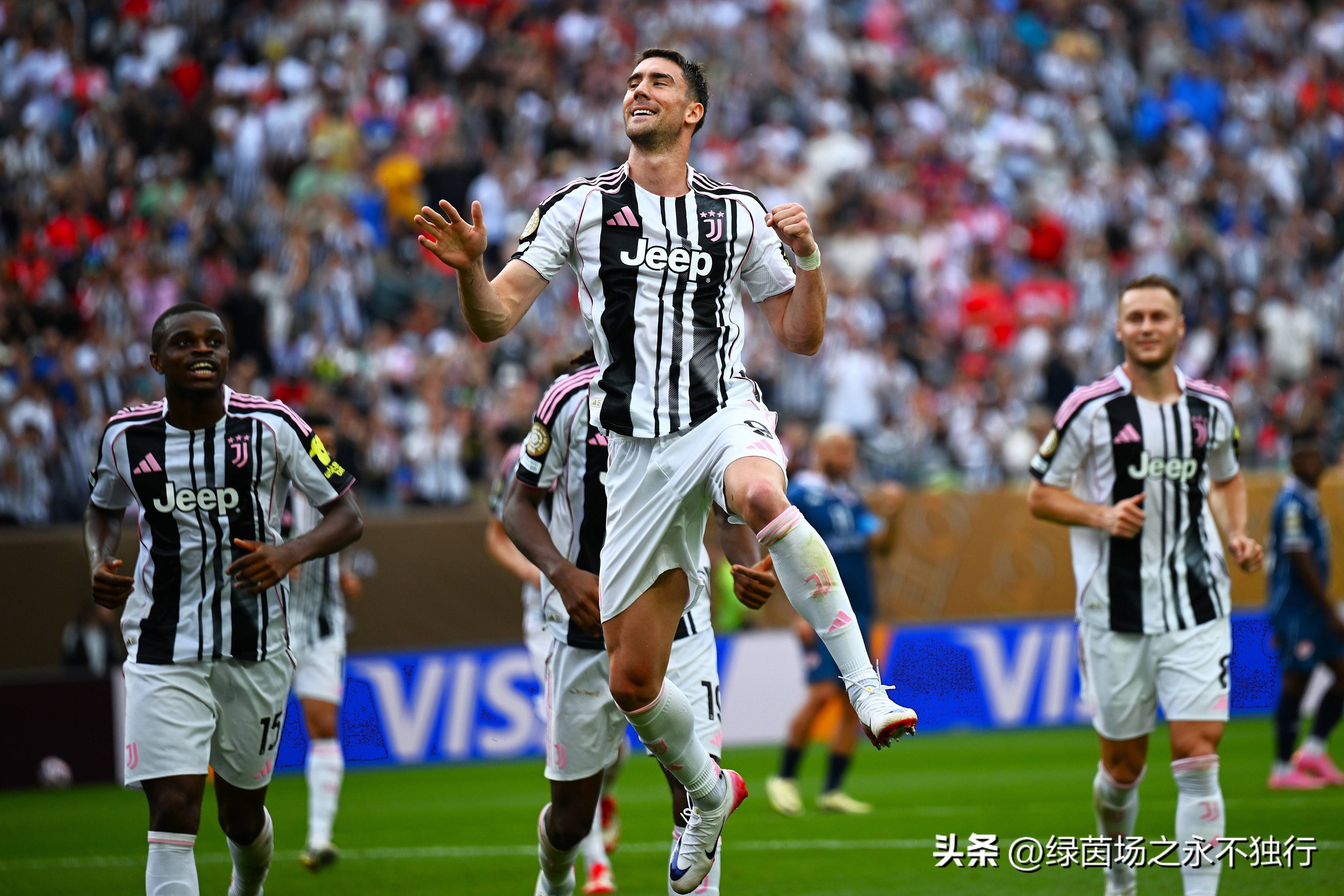 尤文图斯触底反弹,久战晋级下一轮 尤文图斯触底反弹,久战晋级下一轮