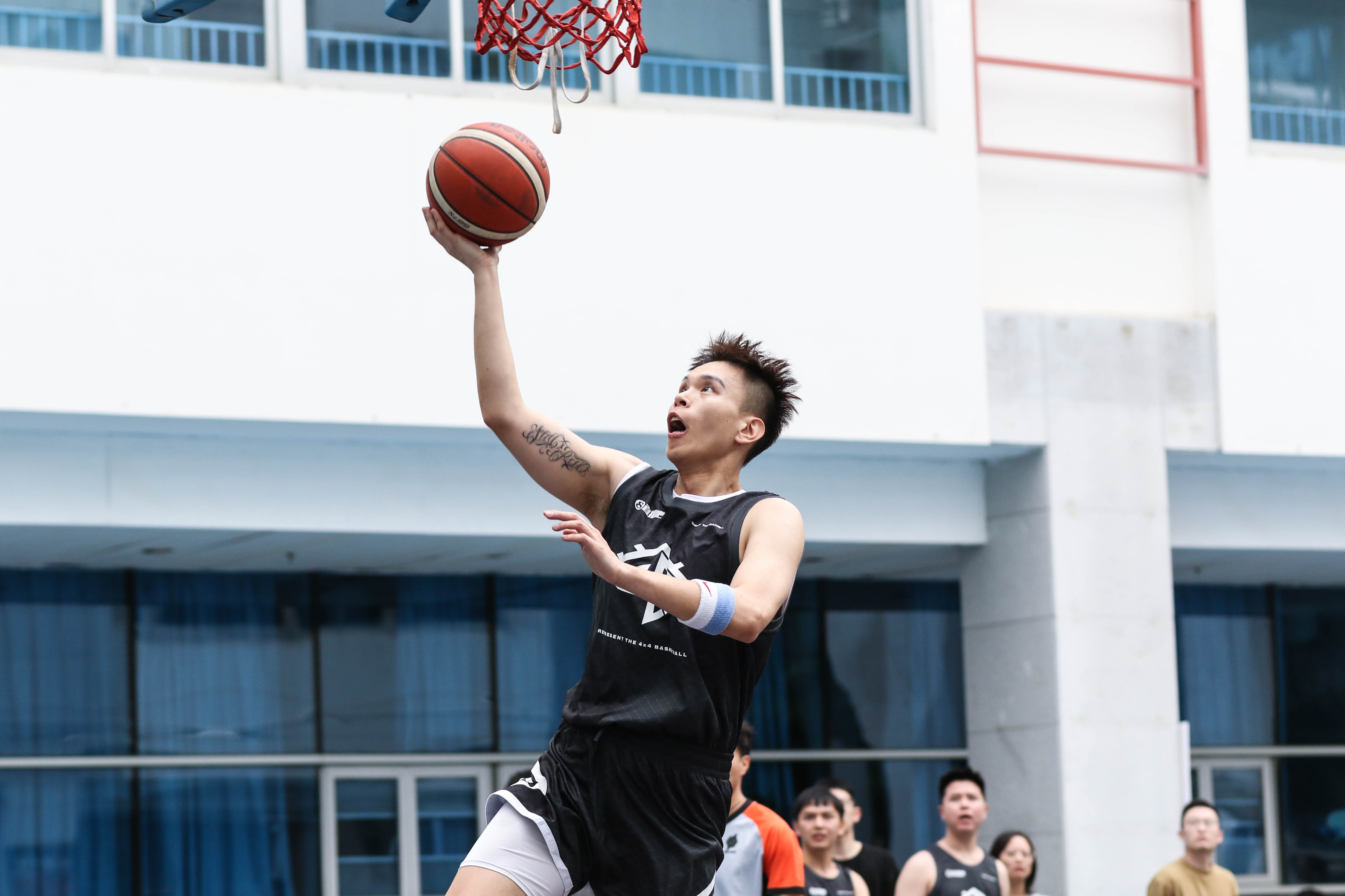 篮球职业聚焦赛事精彩瞬间,球员实力强劲的简单介绍 篮球职业聚焦赛事精彩瞬间,球员实力强劲的简单介绍