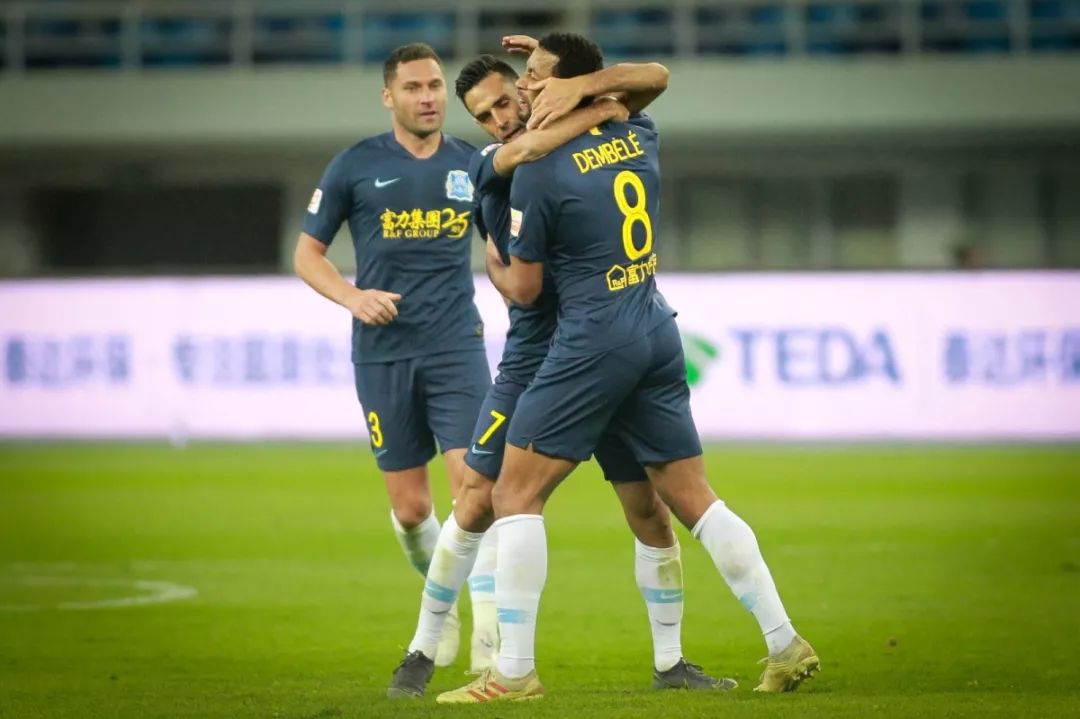 富力球员进攻凶猛,破敌得手积分 富力球员进攻凶猛,破敌得手积分