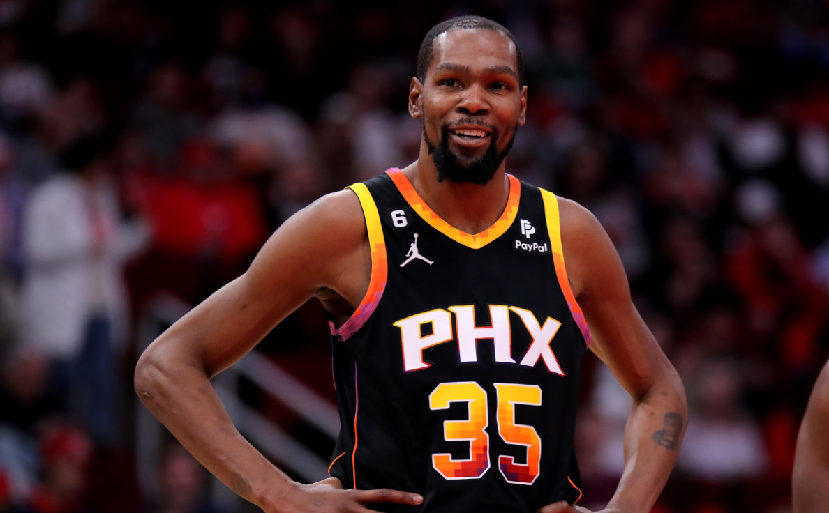 关于帕尔马客场逆转胜利，全队跃升积分榜的信息